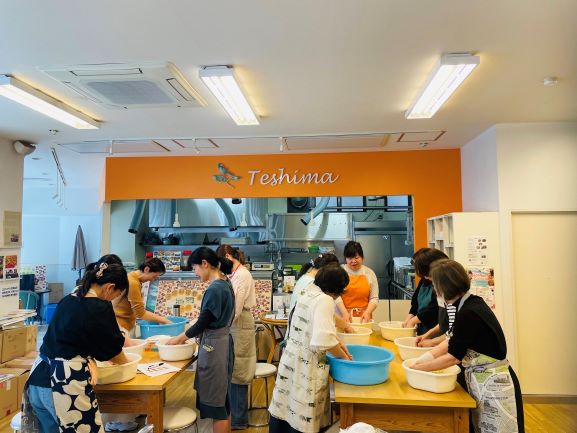 https://blog.shimatakara.jp/blog/IMG_7247sagyo.jpeg